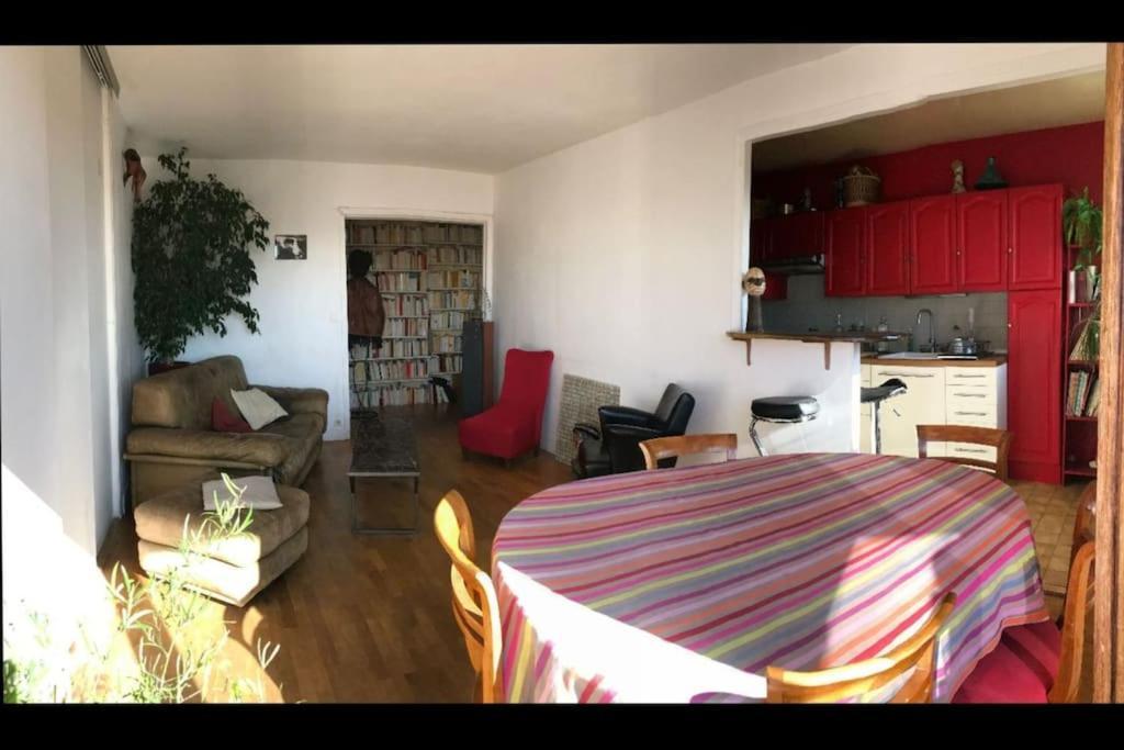 Le Charme De Montmartre A Ciel Ouvert Paris Eksteriør billede