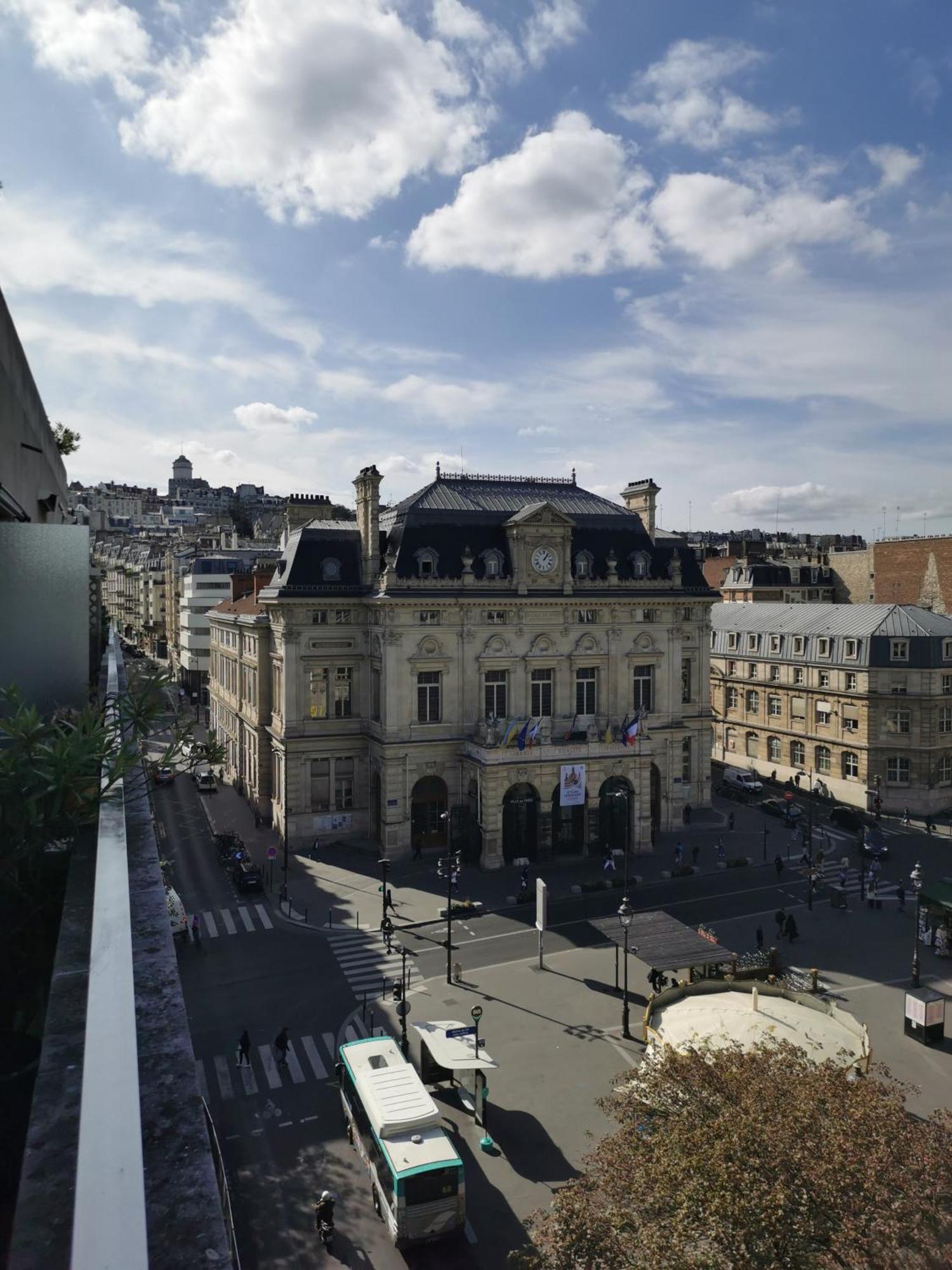 Le Charme De Montmartre A Ciel Ouvert Paris Eksteriør billede